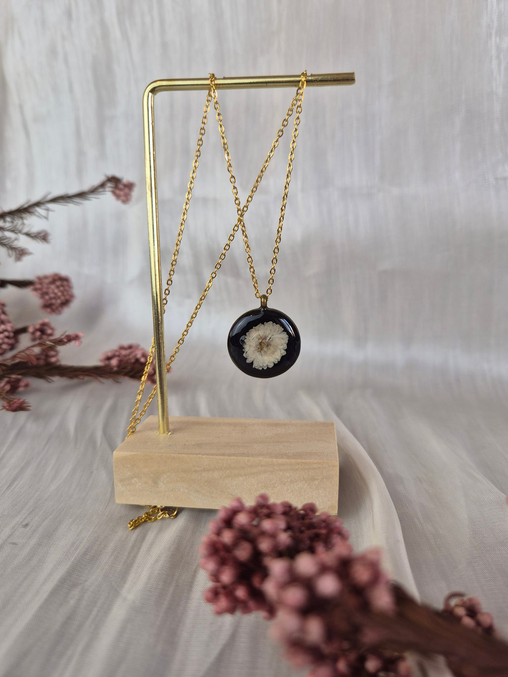 Real White Flower Pendant Necklace