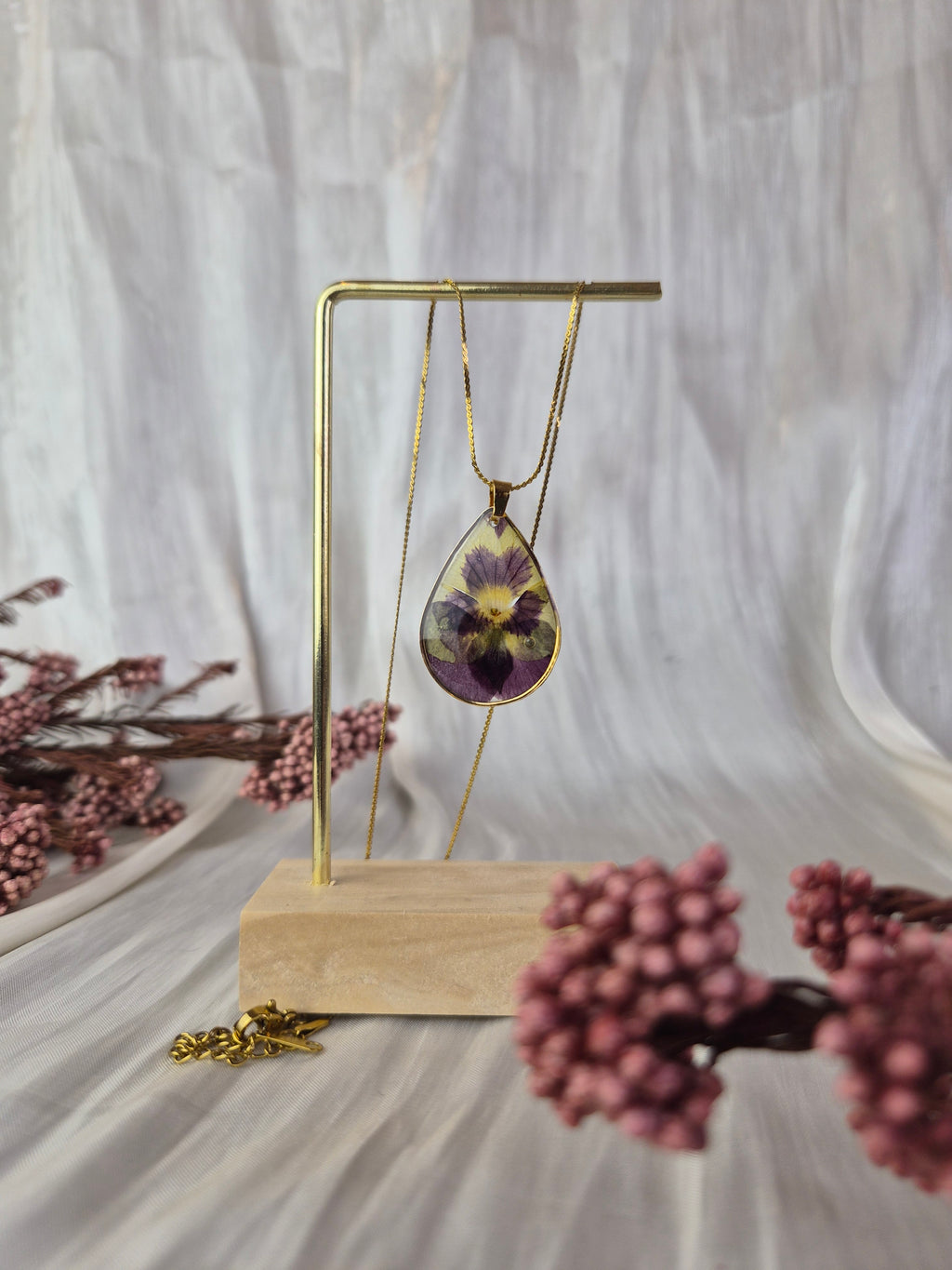 Real Pansy Resin Pendant