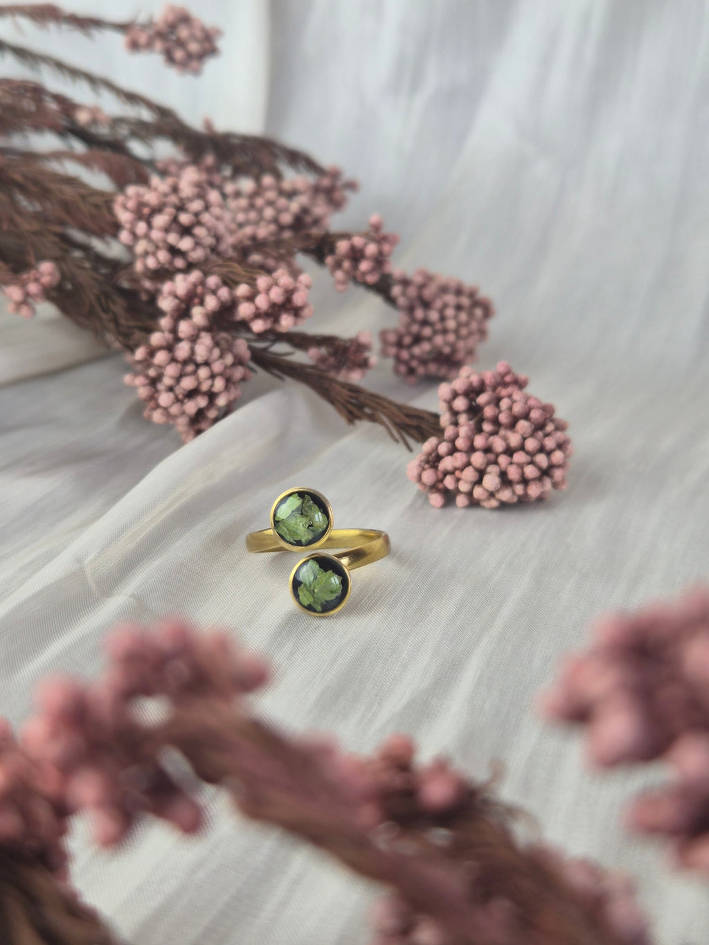 Real Thuja Adjustable Ring – Handmade Botanical Jewelry 🌿