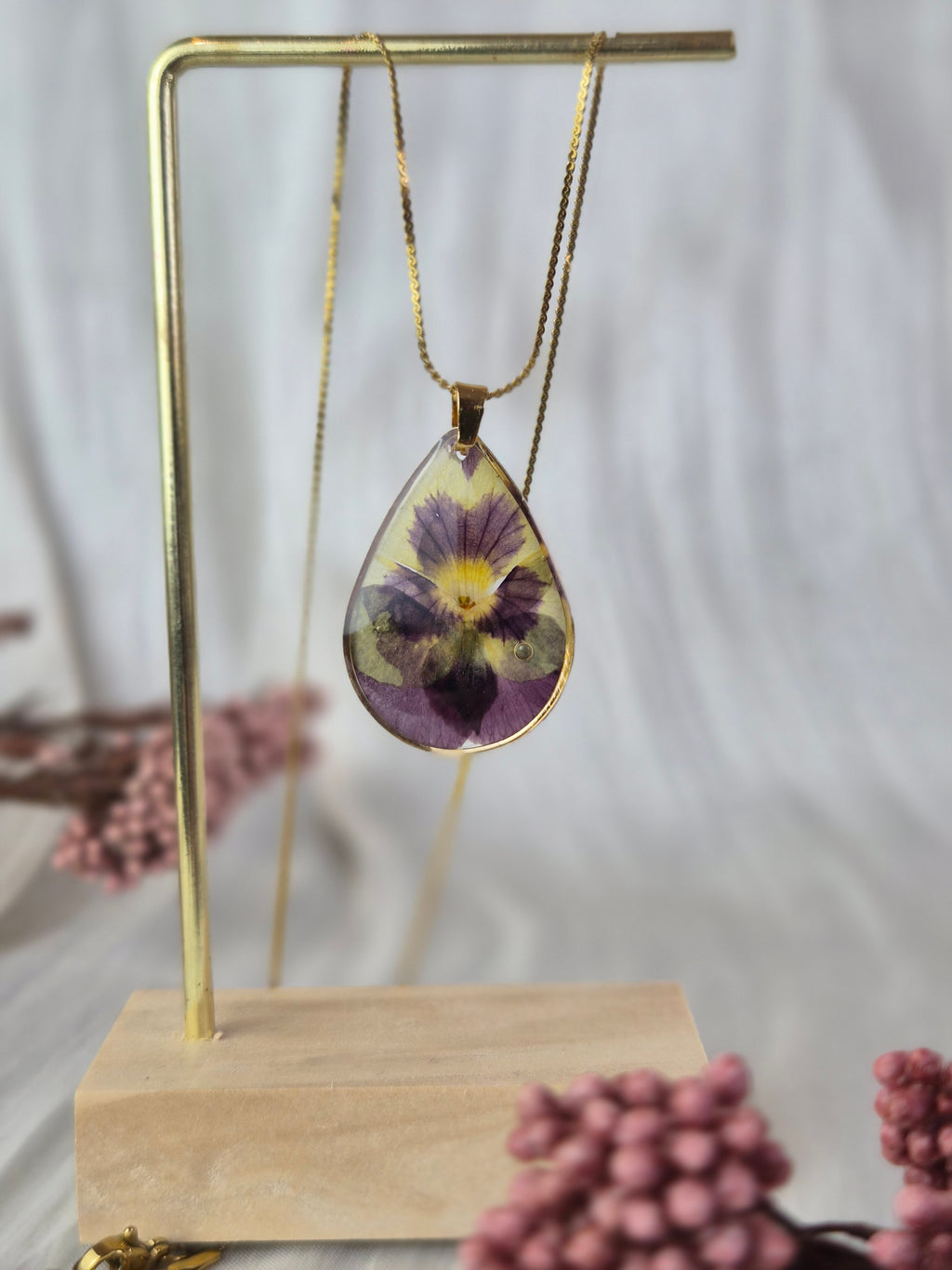 Real Pansy Resin Pendant