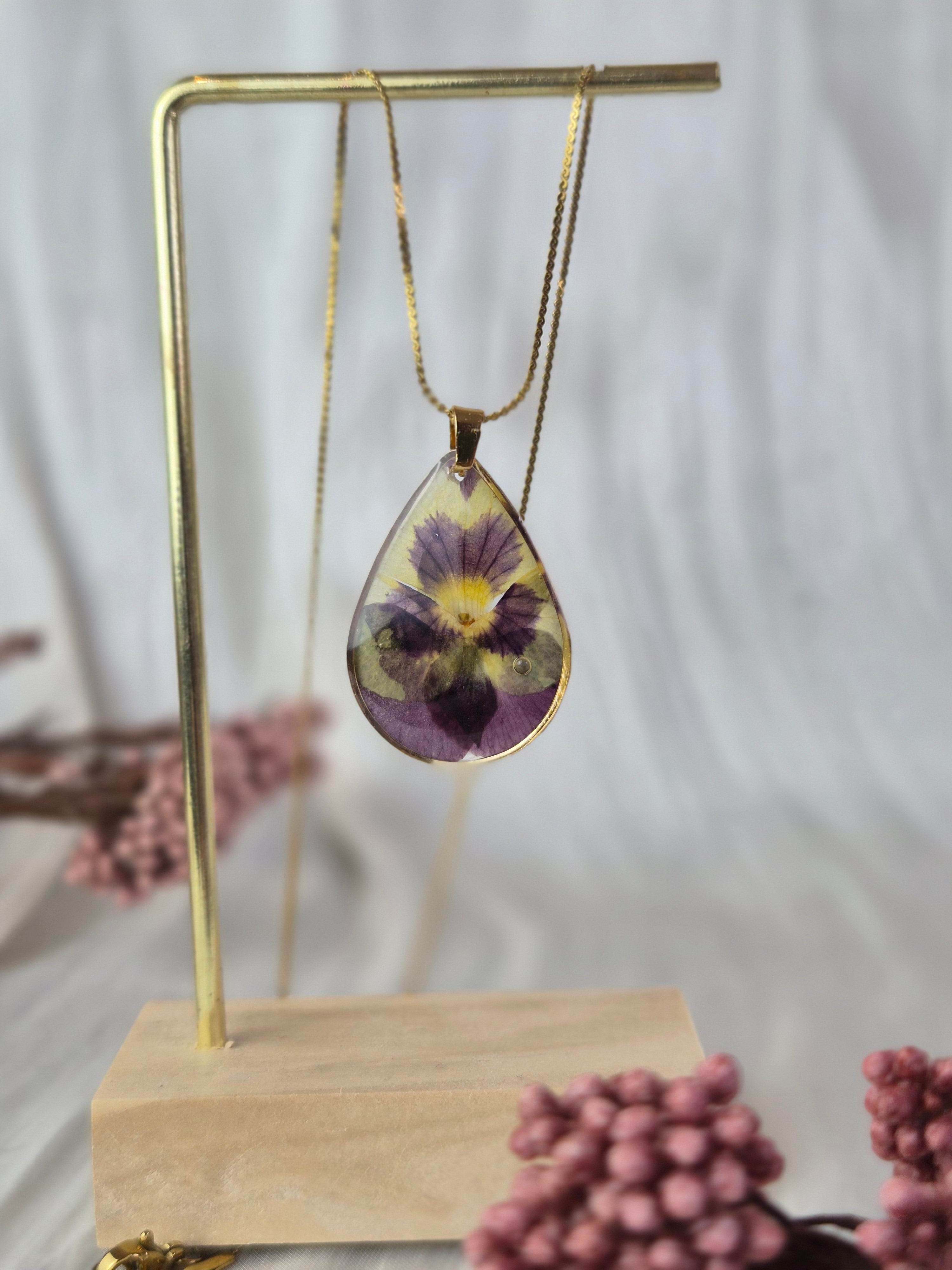 Real Pansy Resin Pendant