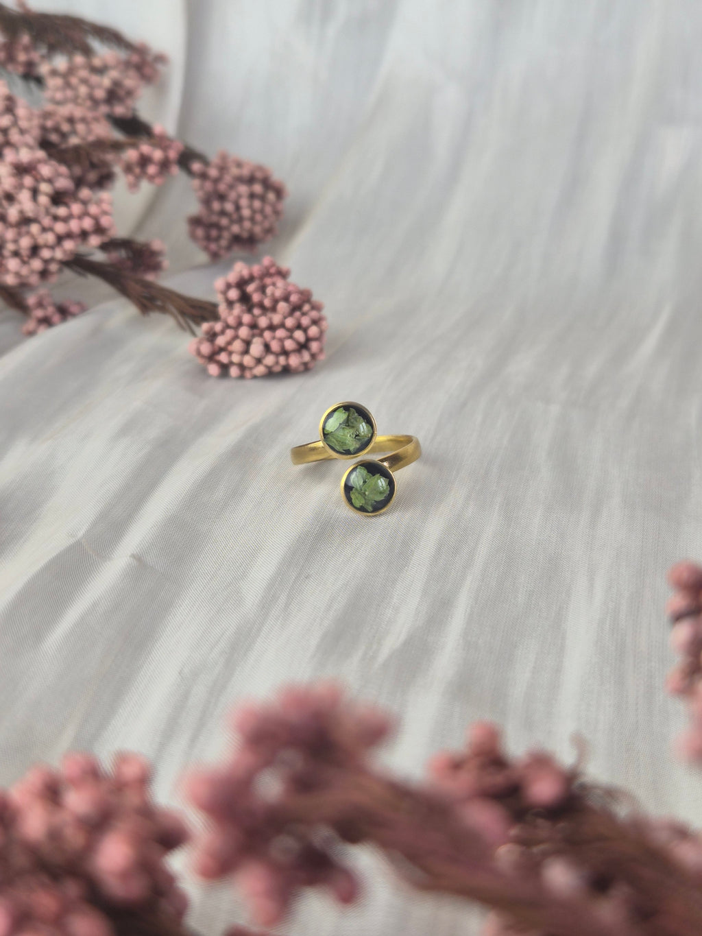 Real Thuja Adjustable Ring – Handmade Botanical Jewelry 🌿