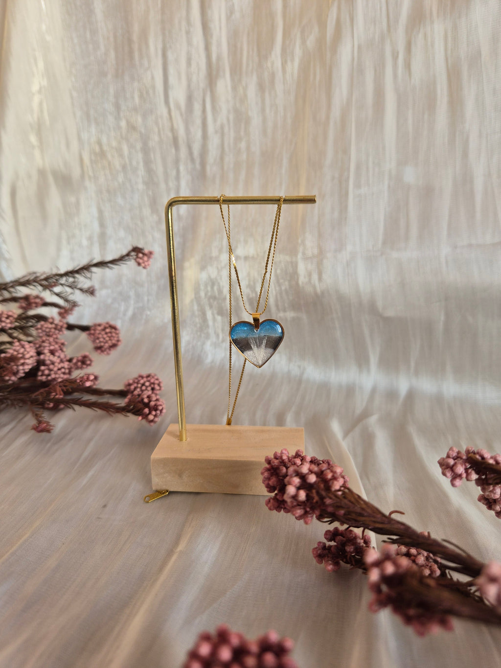 Estonian Flag Heart Necklace with Real Cornflower