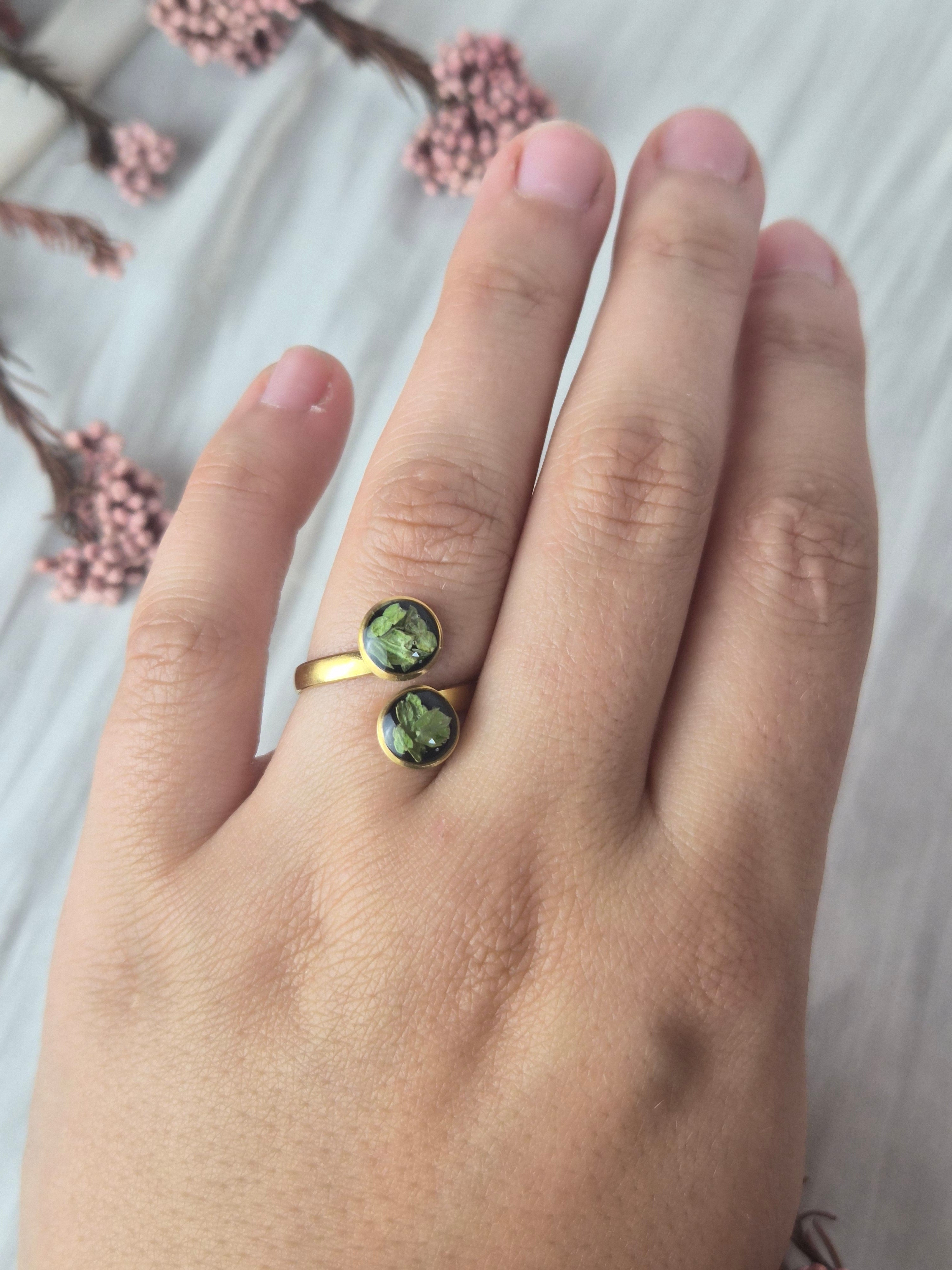 Real Thuja Adjustable Ring – Handmade Botanical Jewelry 🌿